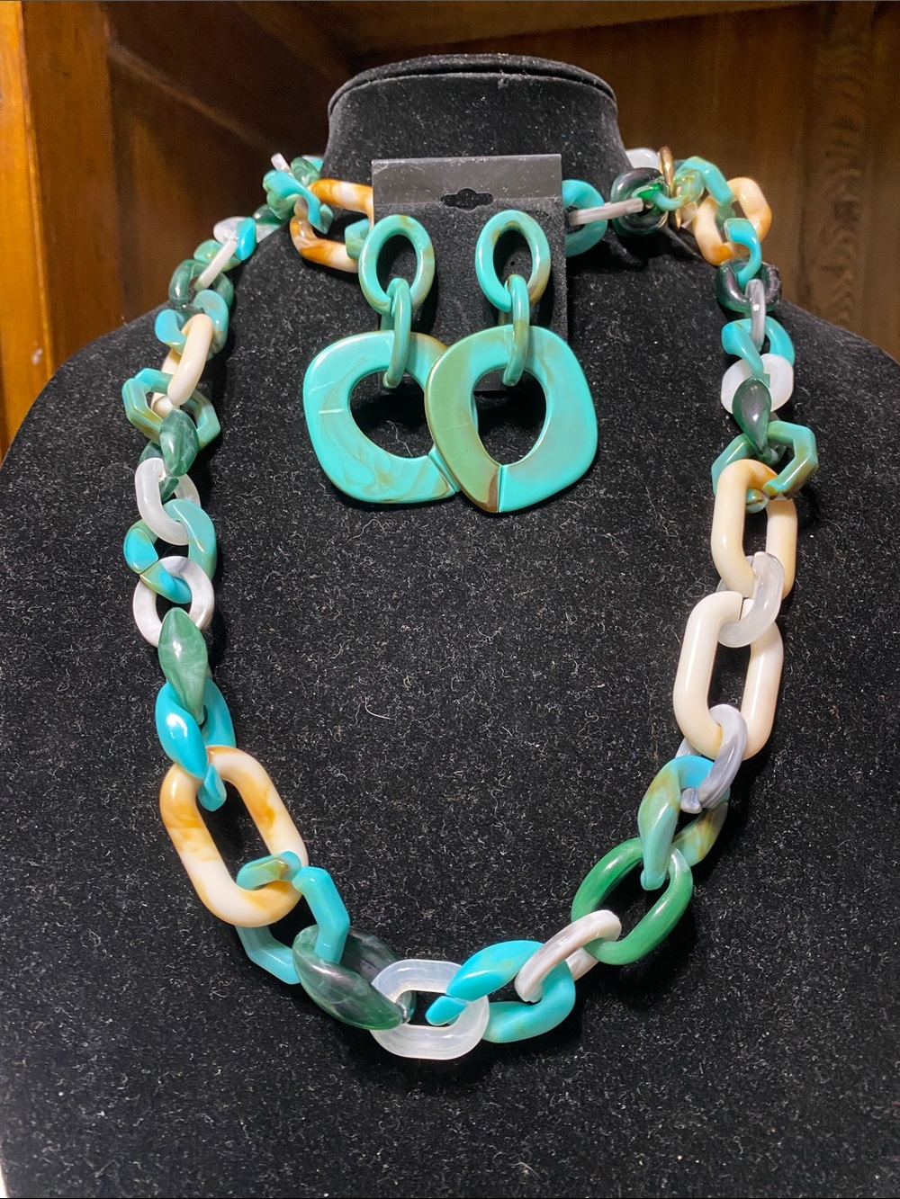 Turquoise & cream Swirl Acrylic Super Lightweight link necklace & Earrings set